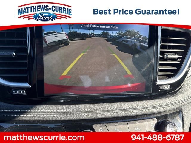 Used 2025 Chrysler Pacifica Limited image 20