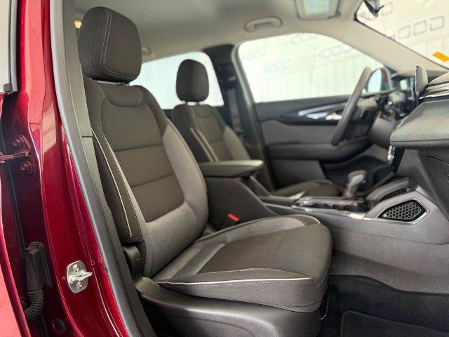 Used 2025 Chevrolet TrailBlazer LT FWD image 7