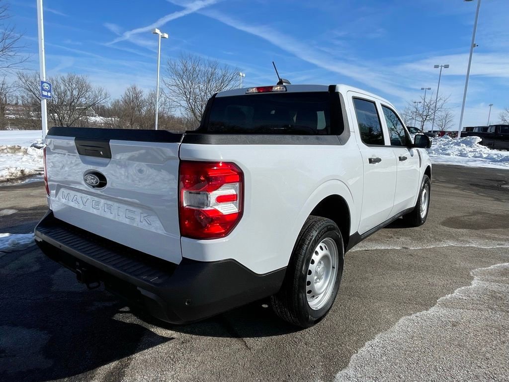 Certified 2025 Ford Maverick XL w/ Equipment Group 101A image 5