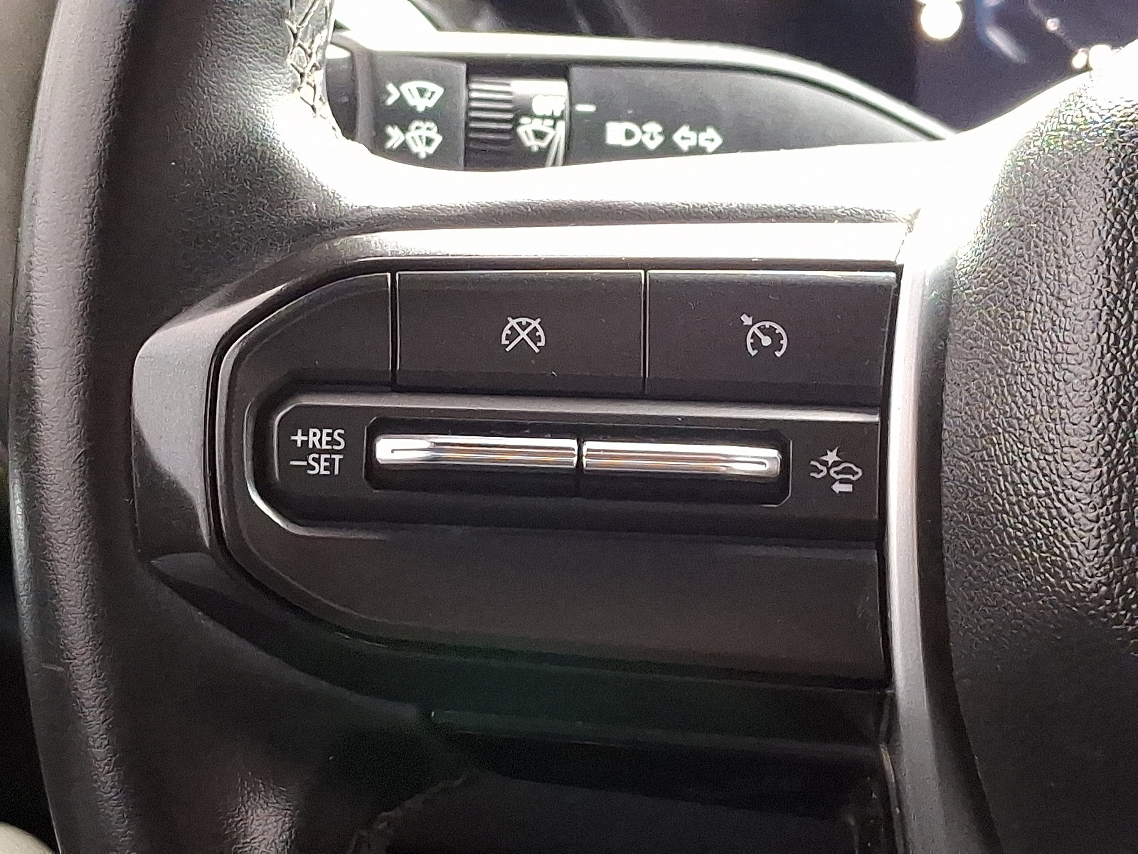 Used 2023 Chevrolet Colorado ZR2 image 19