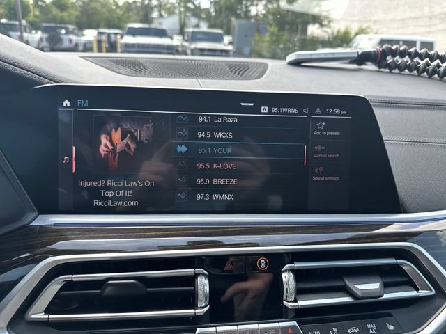 Used 2021 BMW X5 xDrive45e w/ M Sport Package AWD/4WD image 17