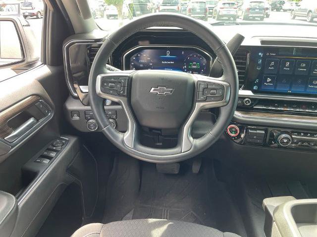 Used 2023 Chevrolet Silverado 1500 RST w/ Redline Edition AWD/4WD image 12