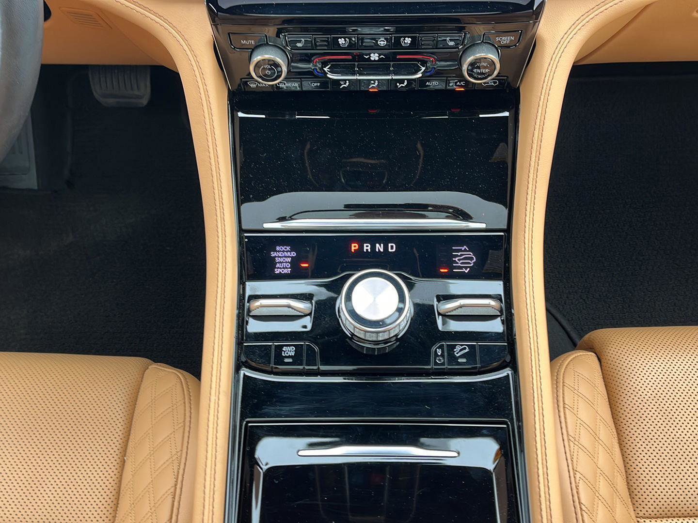 Used 2024 Jeep Grand Cherokee Summit image 28