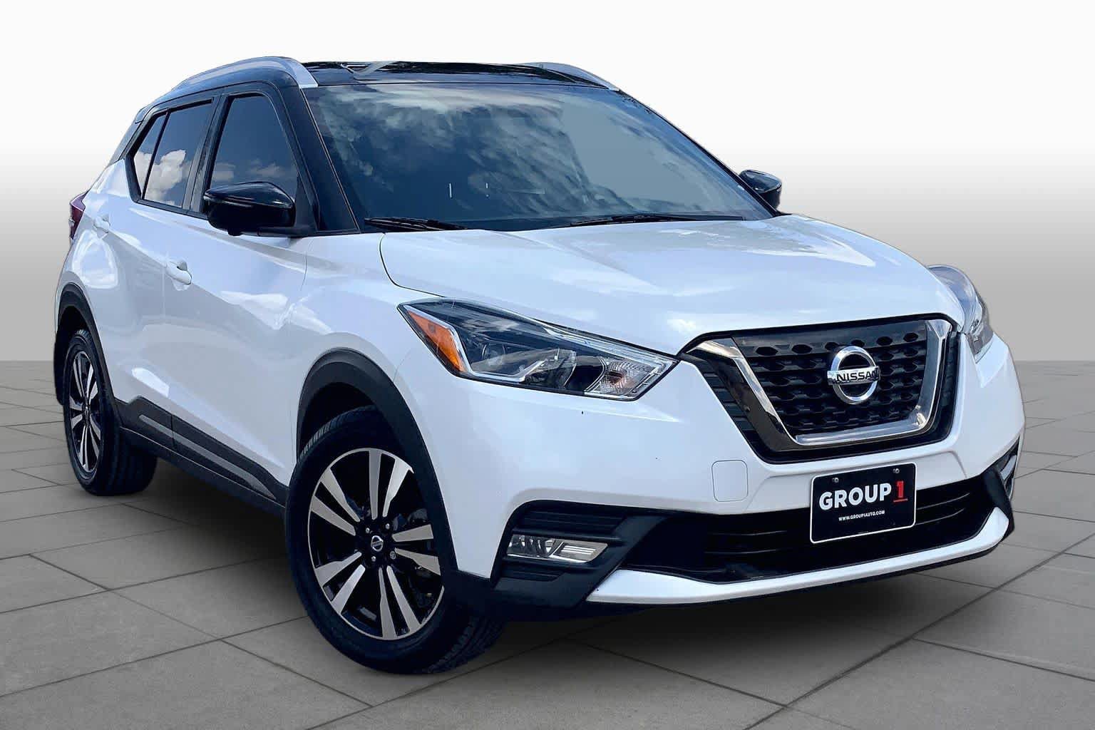 Used 2019 Nissan Kicks SR FWD image 3