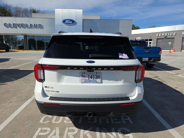 Certified 2025 Ford Explorer Active image 7