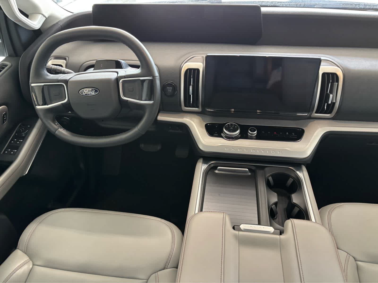 Certified 2025 Ford Expedition Active AWD/4WD image 14