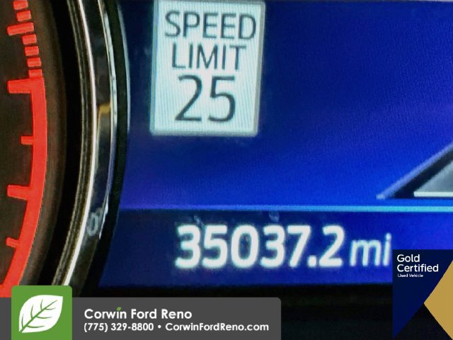 Certified 2022 Ford Explorer Limited w/ Class IV Trailer Tow Package AWD/4WD image 15