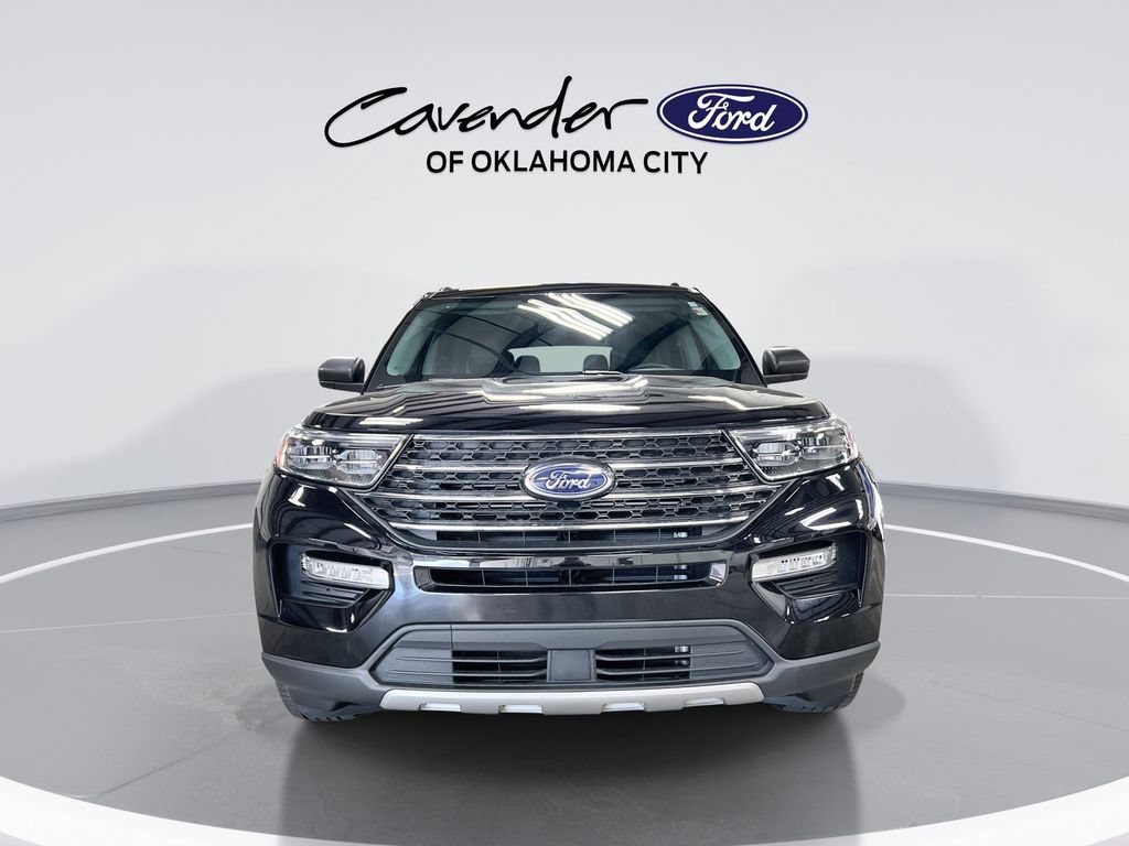 Certified 2024 Ford Explorer XLT w/ Equipment Group 202A AWD/4WD image 4