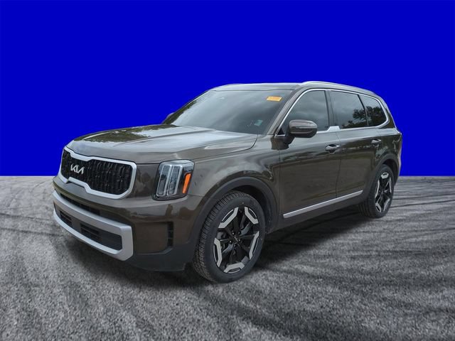 Used 2023 Kia Telluride EX w/ EX Captain's Chair Package AWD/4WD image 8