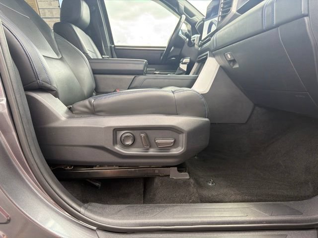 Used 2022 Toyota Tundra Platinum AWD/4WD image 16