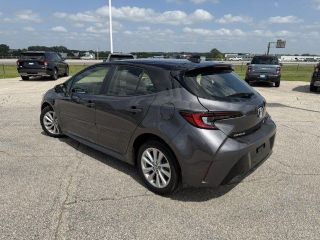 Used 2023 Toyota Corolla SE w/ SE Premium Package FWD image 7