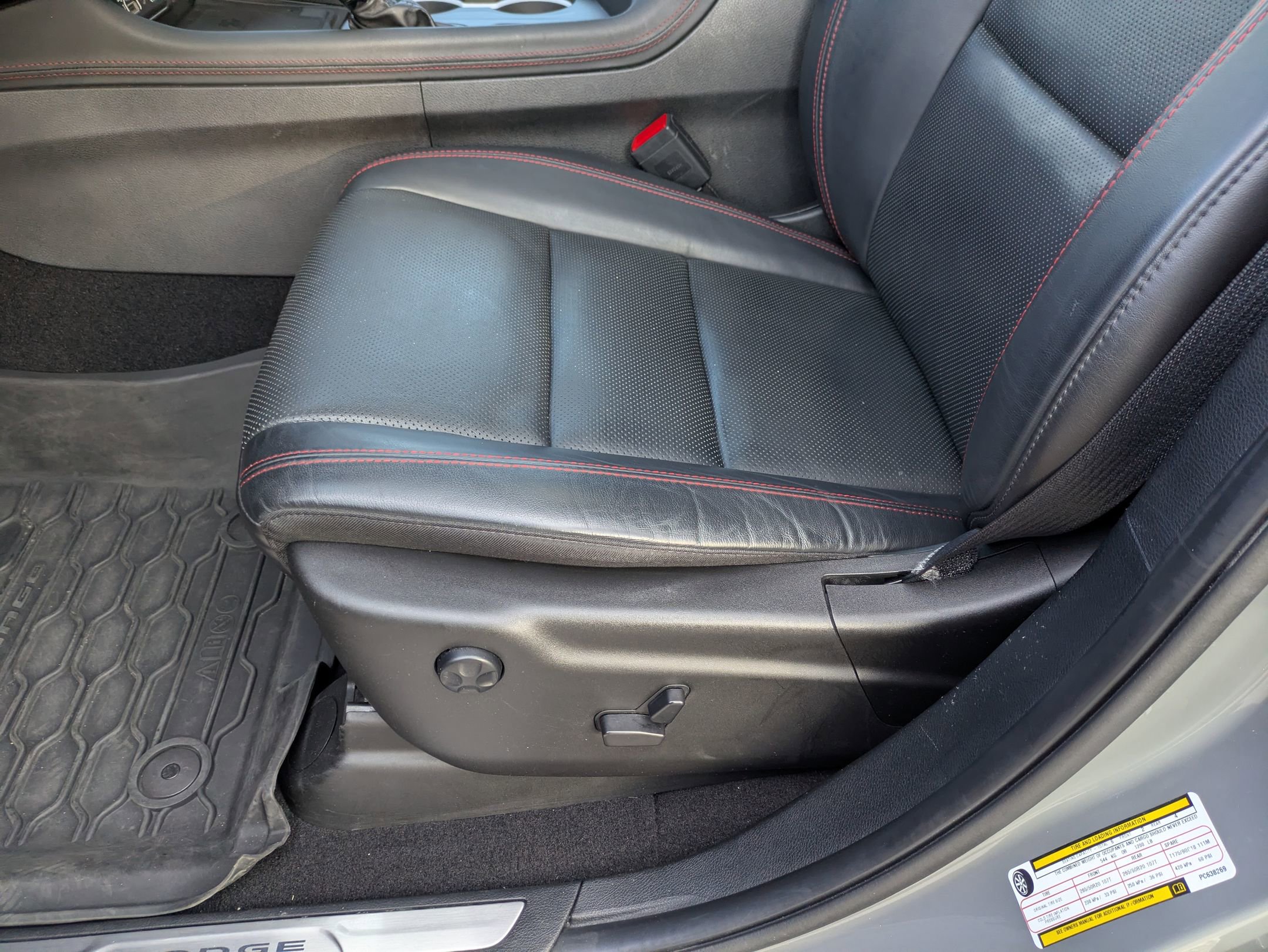 Used 2023 Dodge Durango GT AWD/4WD image 13