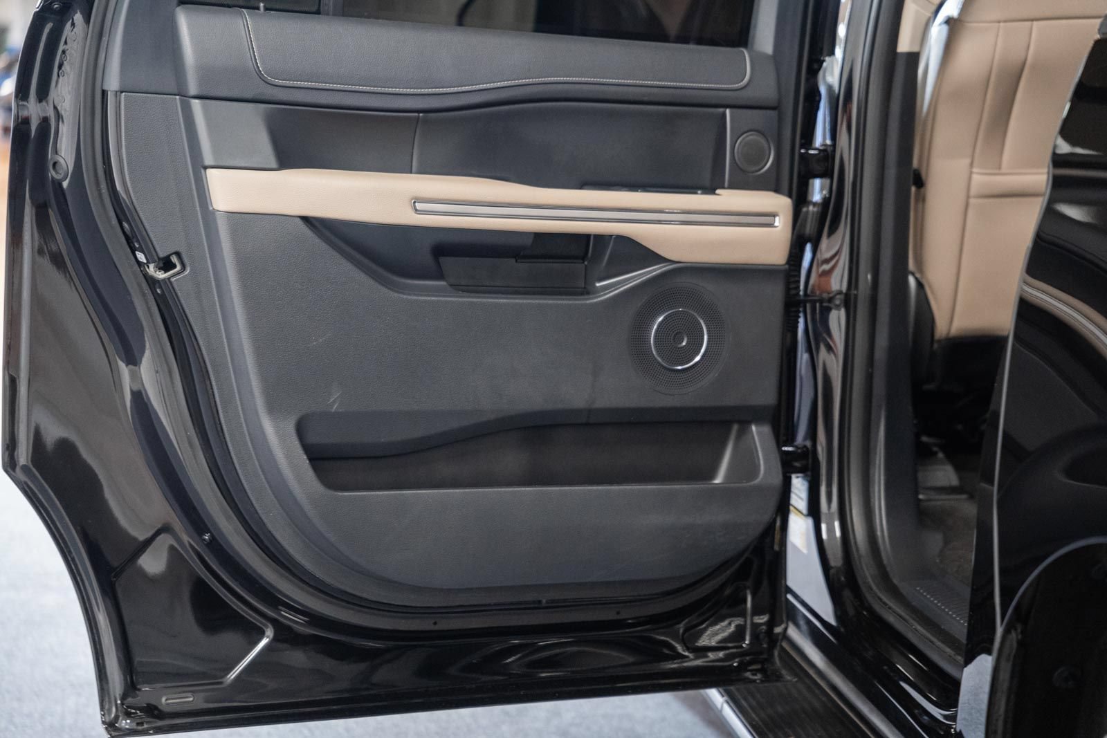 Certified 2023 Ford Expedition Max Limited AWD/4WD image 41