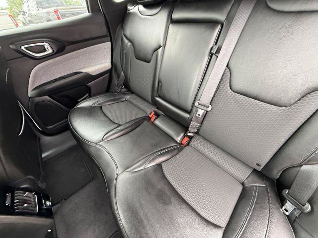 Used 2024 Jeep Compass Latitude AWD/4WD image 27