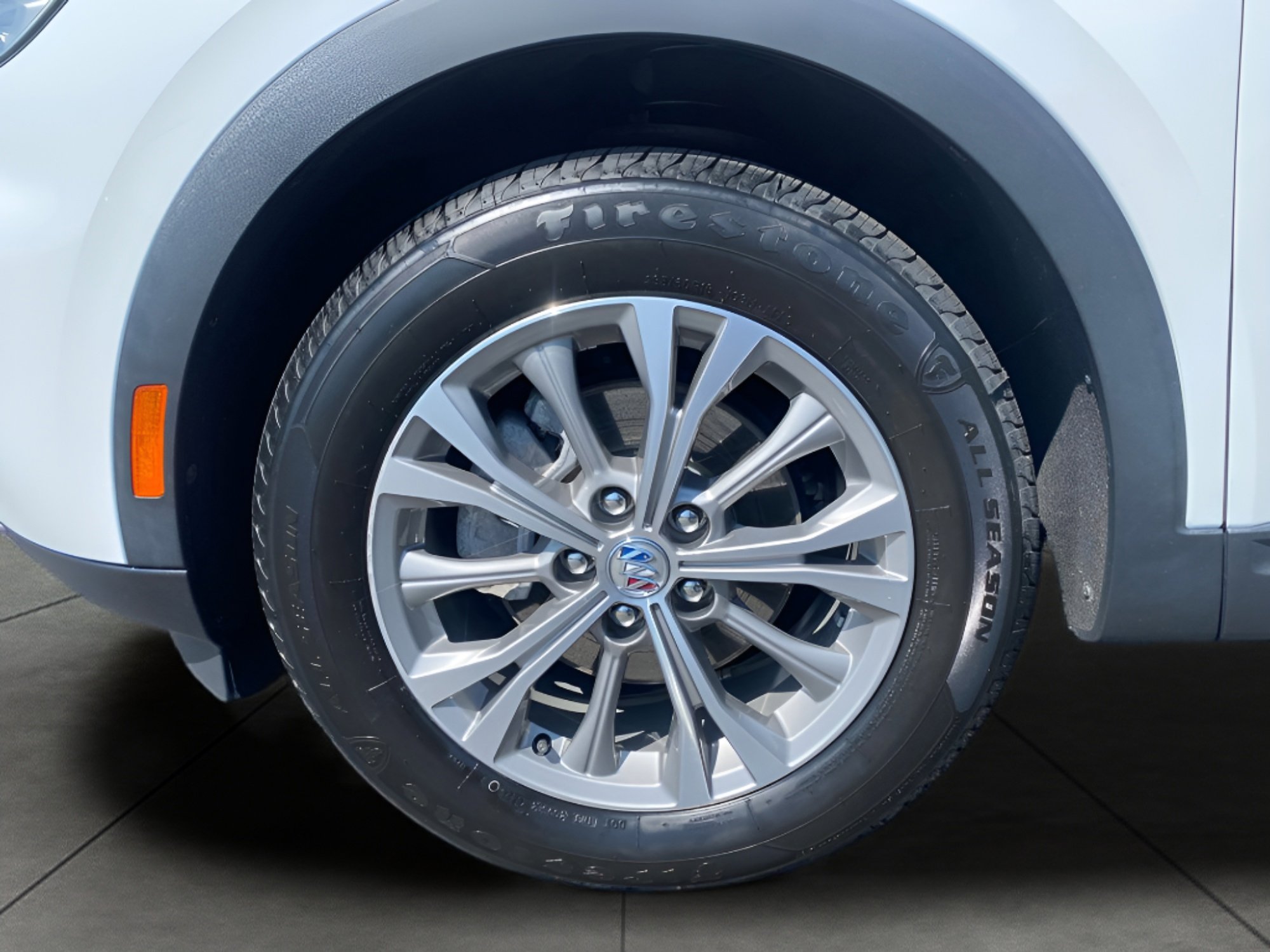 Used 2022 Buick Envision Preferred FWD image 2