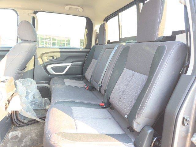Used 2024 Nissan Titan SV w/ SV Convenience Package RWD image 28