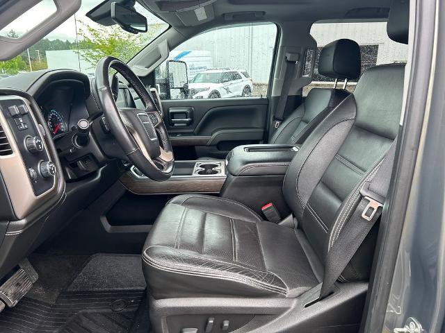Used 2018 GMC Sierra 2500 Denali w/ Duramax Plus Package AWD/4WD image 21