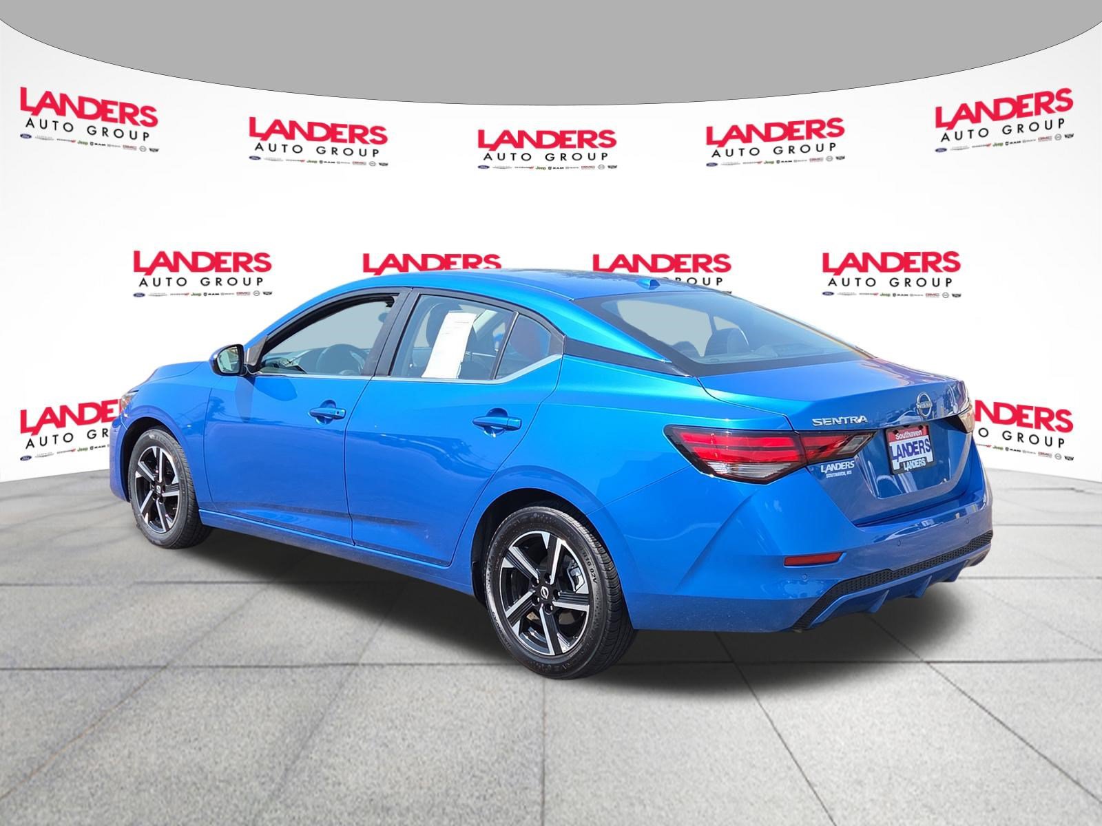 Used 2024 Nissan Sentra SV FWD image 5
