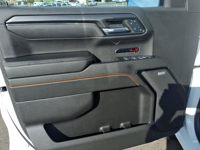 Used 2024 GMC Sierra 1500 AT4 w/ Technology Package AWD/4WD image 8