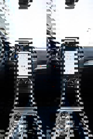 Certified 2024 Ford Edge SEL w/ Convenience Package image 13