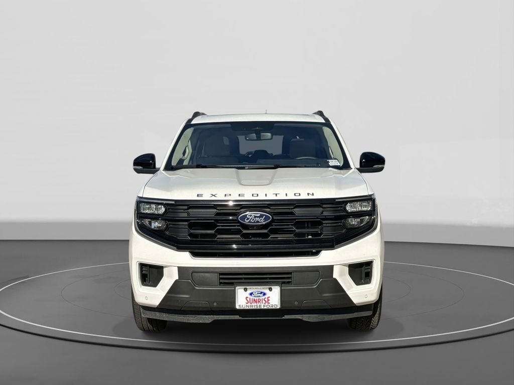 Certified 2025 Ford Expedition Active AWD/4WD image 3