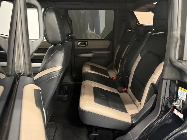 Certified 2022 Ford Bronco Wildtrak AWD/4WD image 31