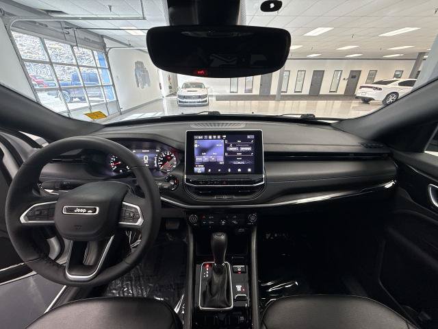 Used 2026 Jeep Compass Latitude AWD/4WD image 15