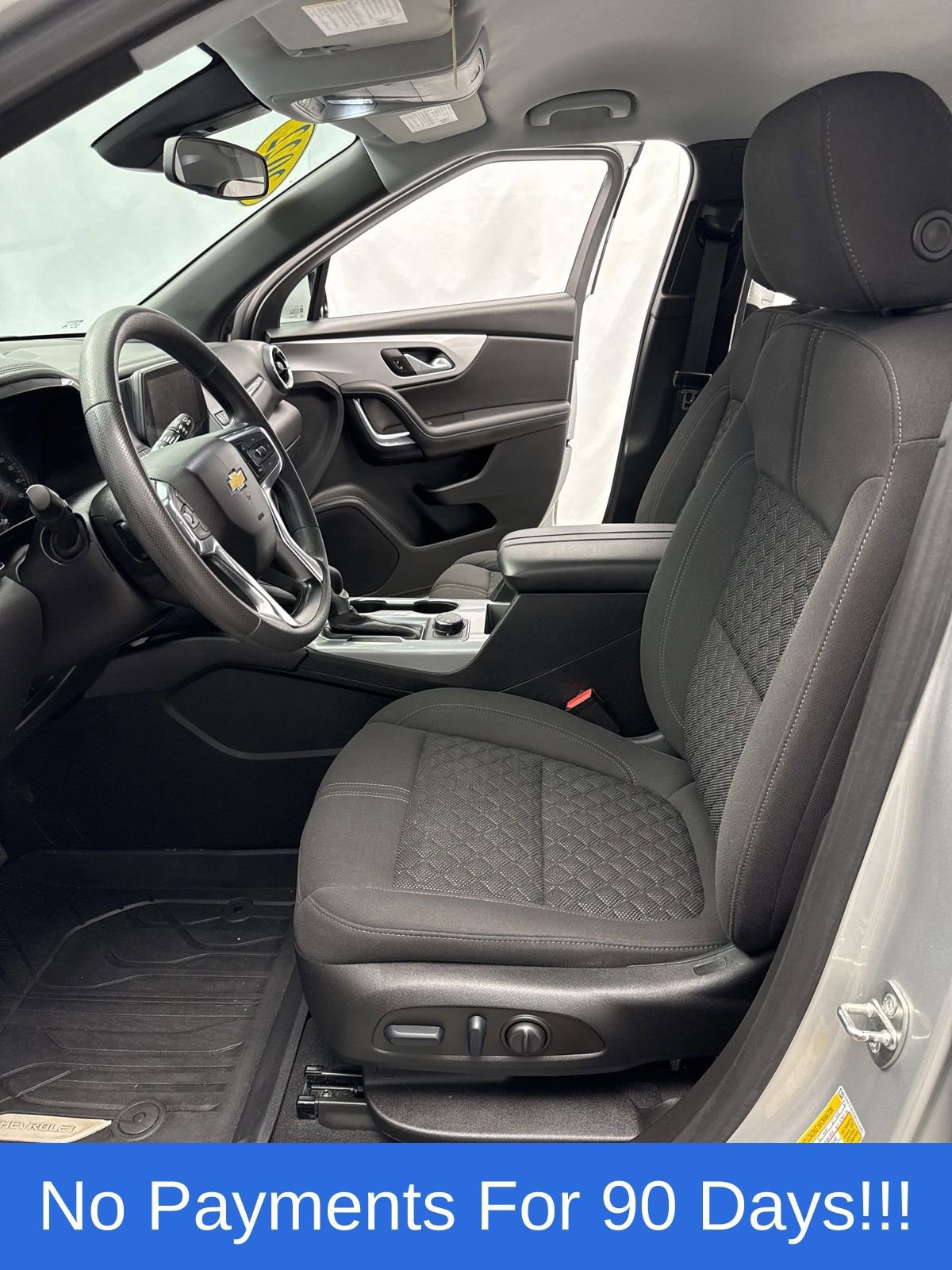 Used 2022 Chevrolet Blazer LT w/ LPO, Black Grille Bar Package image 9