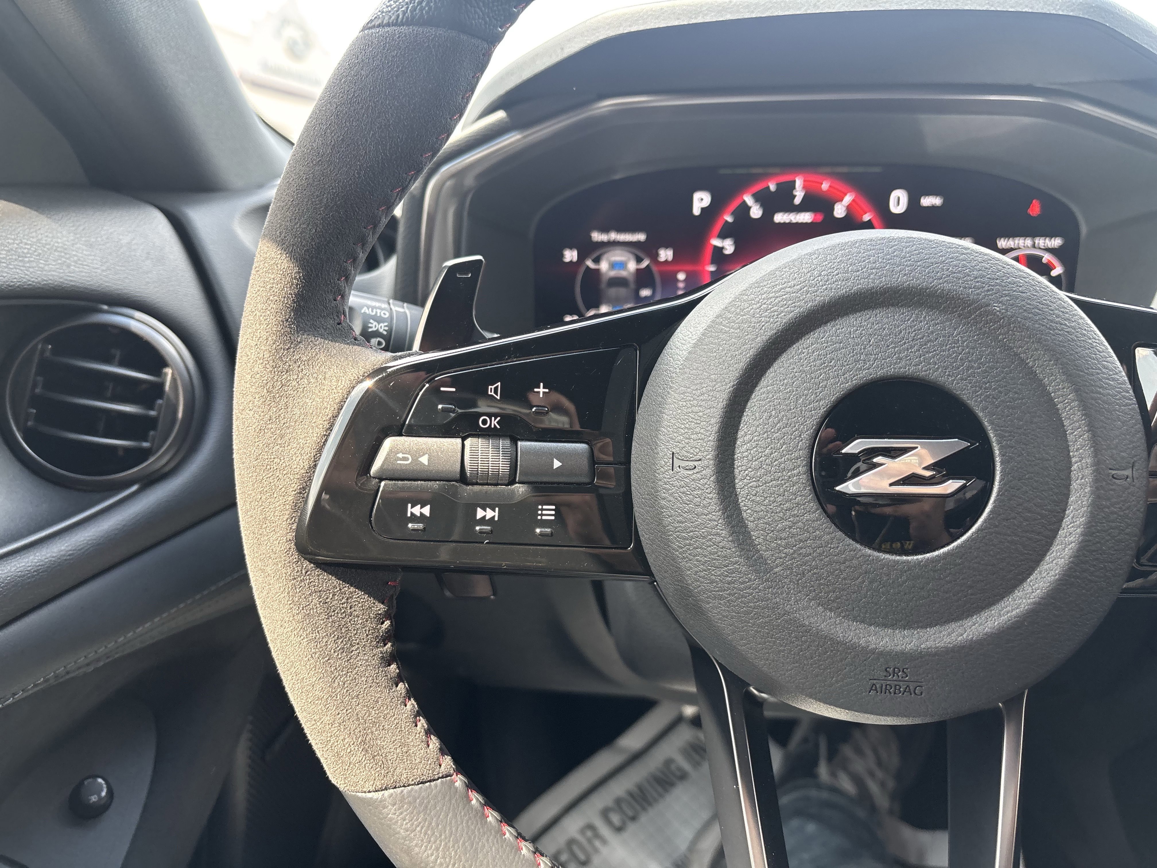 Used 2024 Nissan Z NISMO w/ Floor Mat Package image 24