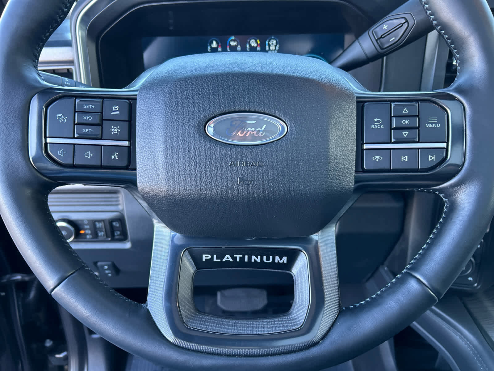 Certified 2025 Ford F350 Platinum image 35