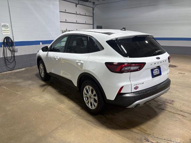 Certified 2023 Ford Escape Active w/ Tech Pack #2 image 3