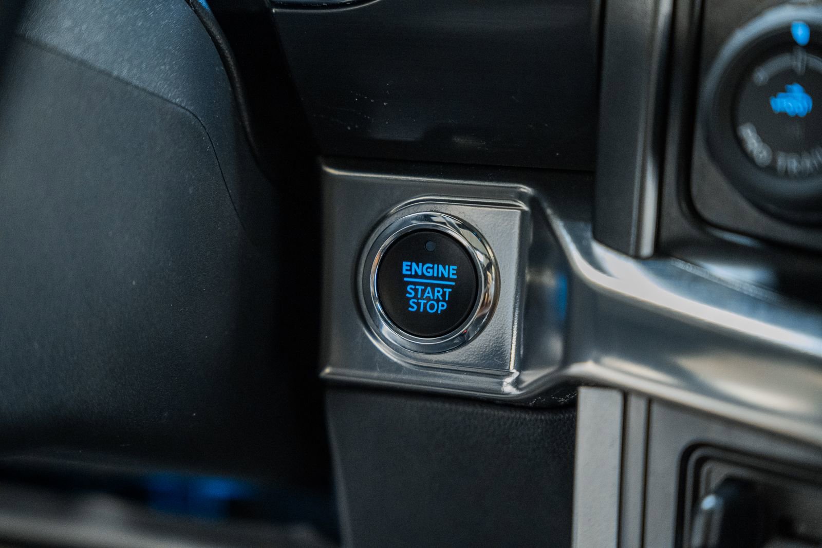 Certified 2023 Ford F150 Lariat w/ Equipment Group 502A High image 37