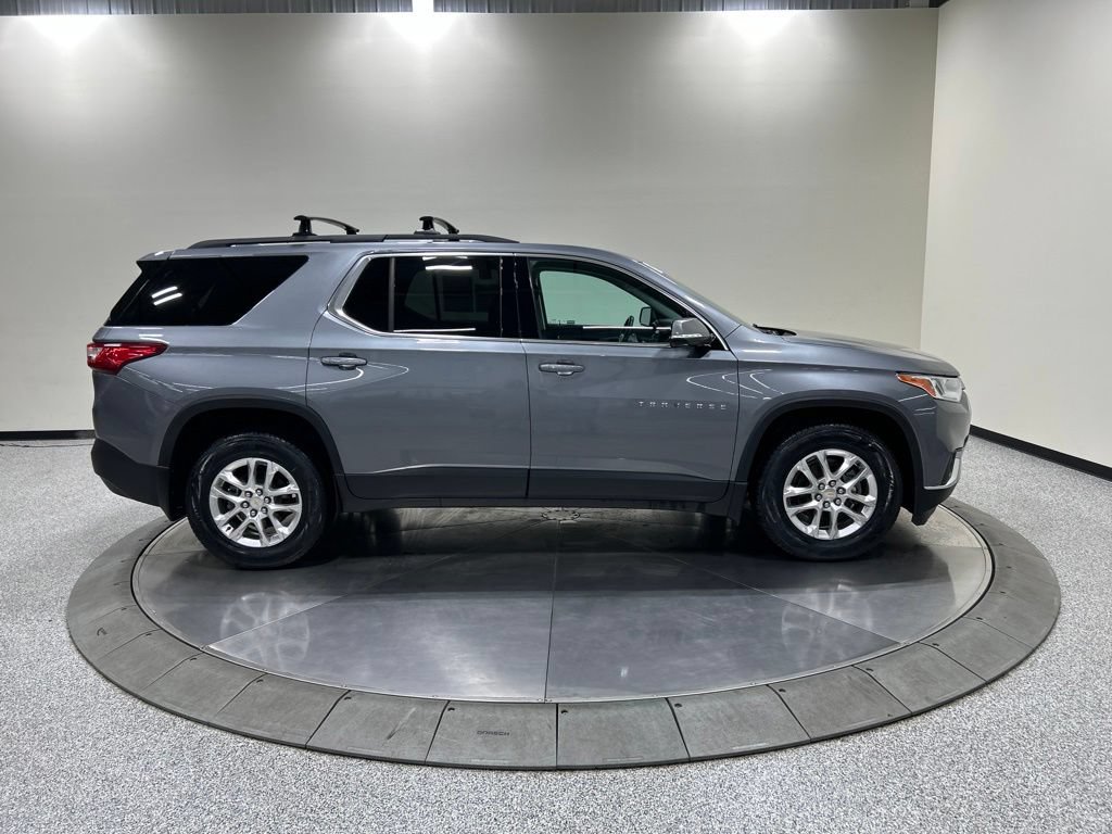 Used 2020 Chevrolet Traverse LT w/ Driver Confidence II Package AWD/4WD image 6