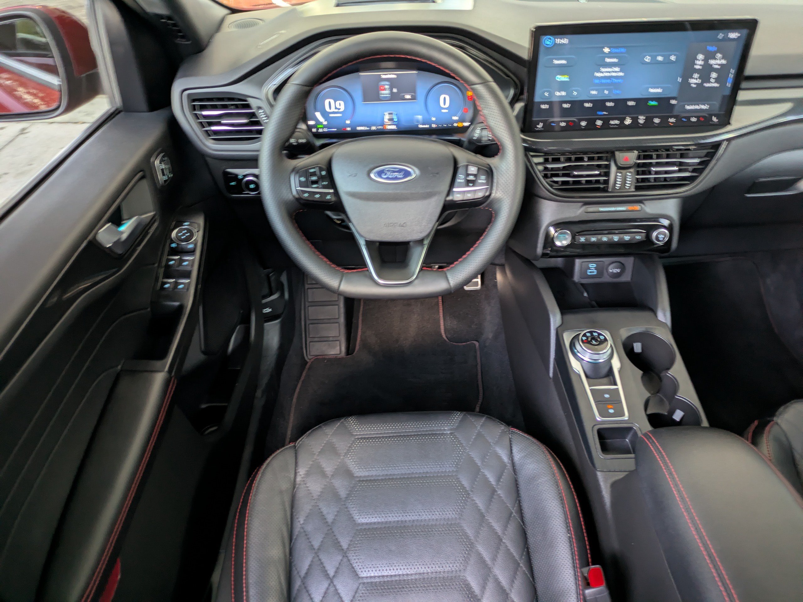 Certified 2023 Ford Escape ST-Line Elite w/ Premium Technology Package AWD/4WD image 17