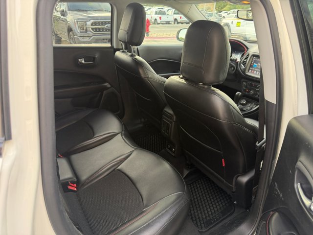 Used 2020 Jeep Compass Trailhawk AWD/4WD image 25