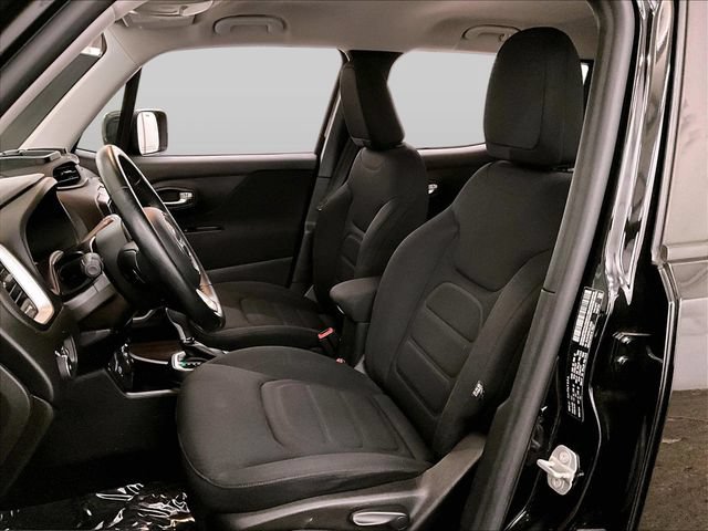 Used 2020 Jeep Renegade Latitude w/ Cold Weather Group AWD/4WD image 24