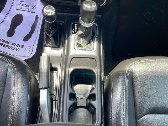 Used 2020 Jeep Wrangler Unlimited Sahara AWD/4WD image 19