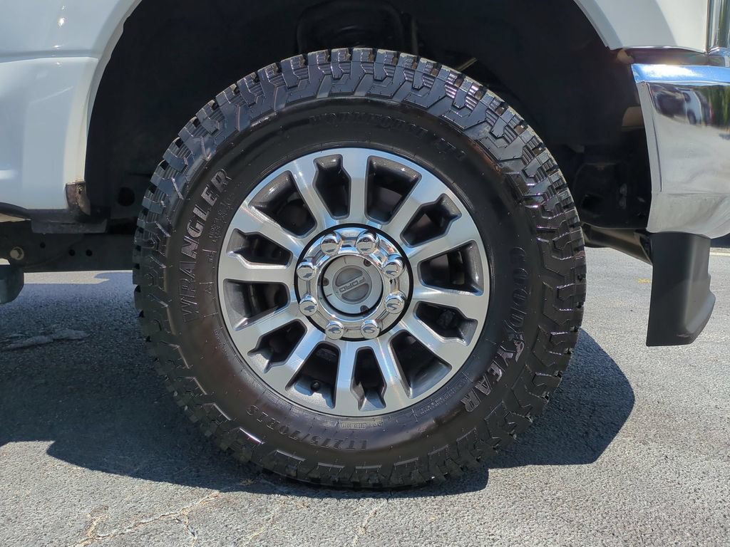 Certified 2020 Ford F250 Lariat w/ Lariat Ultimate Package AWD/4WD image 13