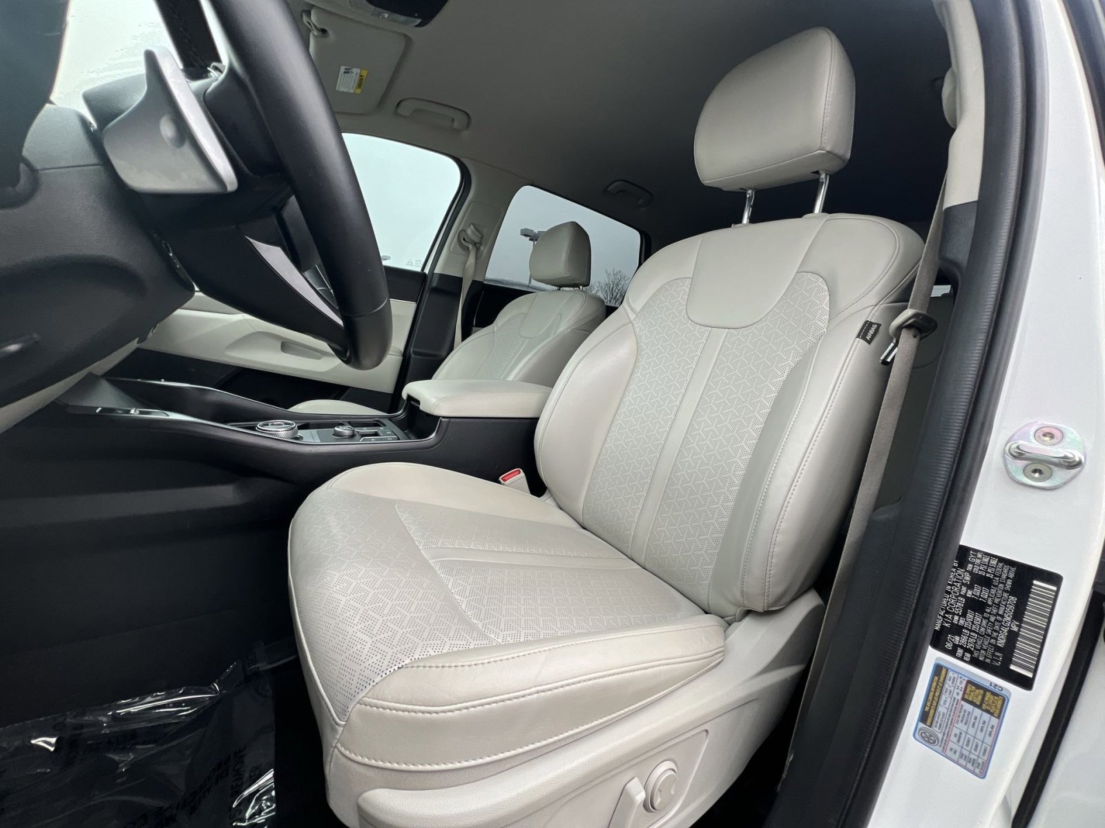 Used 2021 Kia Sorento S image 13