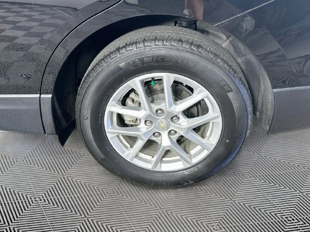 Used 2024 Chevrolet Equinox LT w/ LPO, Floor Liner Package FWD image 39