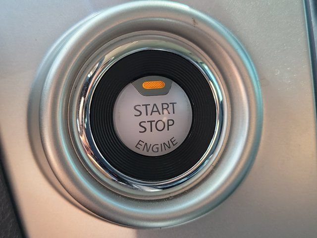 Used 2021 Nissan Titan SV w/ SV Convenience Package RWD image 30