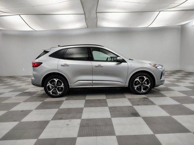 Certified 2023 Ford Escape ST-Line Select w/ Tech Pack #2 AWD/4WD image 12