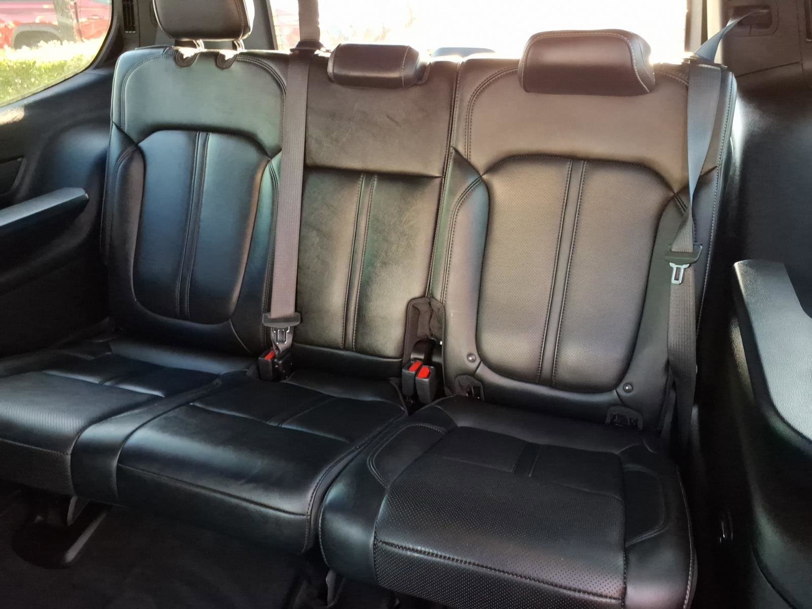 Used 2022 Jeep Wagoneer Series III w/ Flexible Seating Group image 15