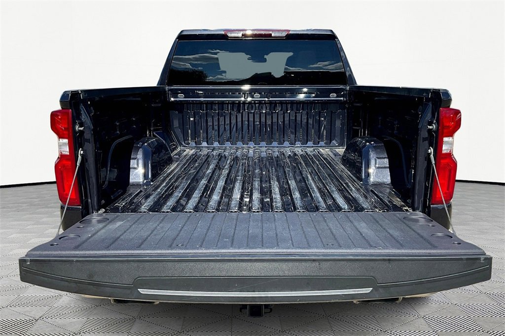 Used 2022 Chevrolet Silverado 1500 LTZ w/ Z71 Off-Road Package image 18