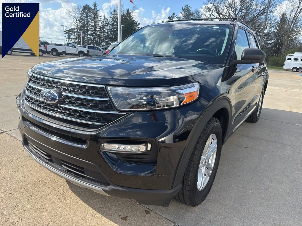 Certified 2022 Ford Explorer XLT w/ Equipment Group 202A AWD/4WD image 1
