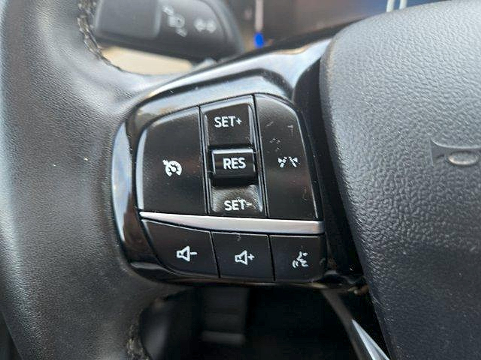 Certified 2024 Ford Escape Active AWD/4WD image 14