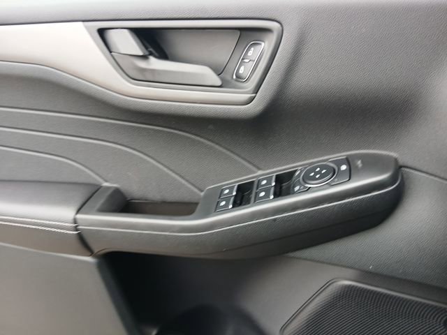 Certified 2026 Ford Escape Active w/ Tech Pack #1 FWD image 19