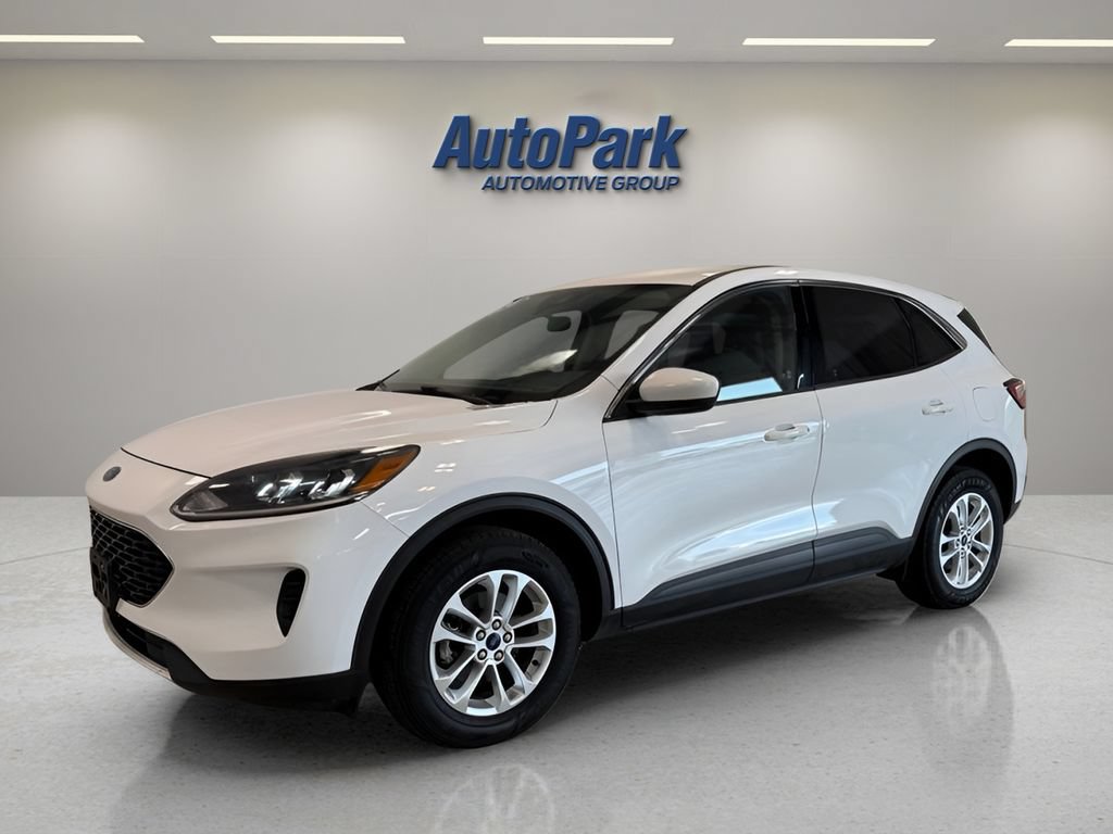 Certified 2020 Ford Escape SE AWD/4WD image 3