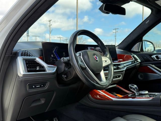 Used 2024 BMW ALPINA XB7 image 29