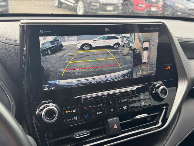 Used 2021 Toyota Highlander Platinum AWD/4WD image 23